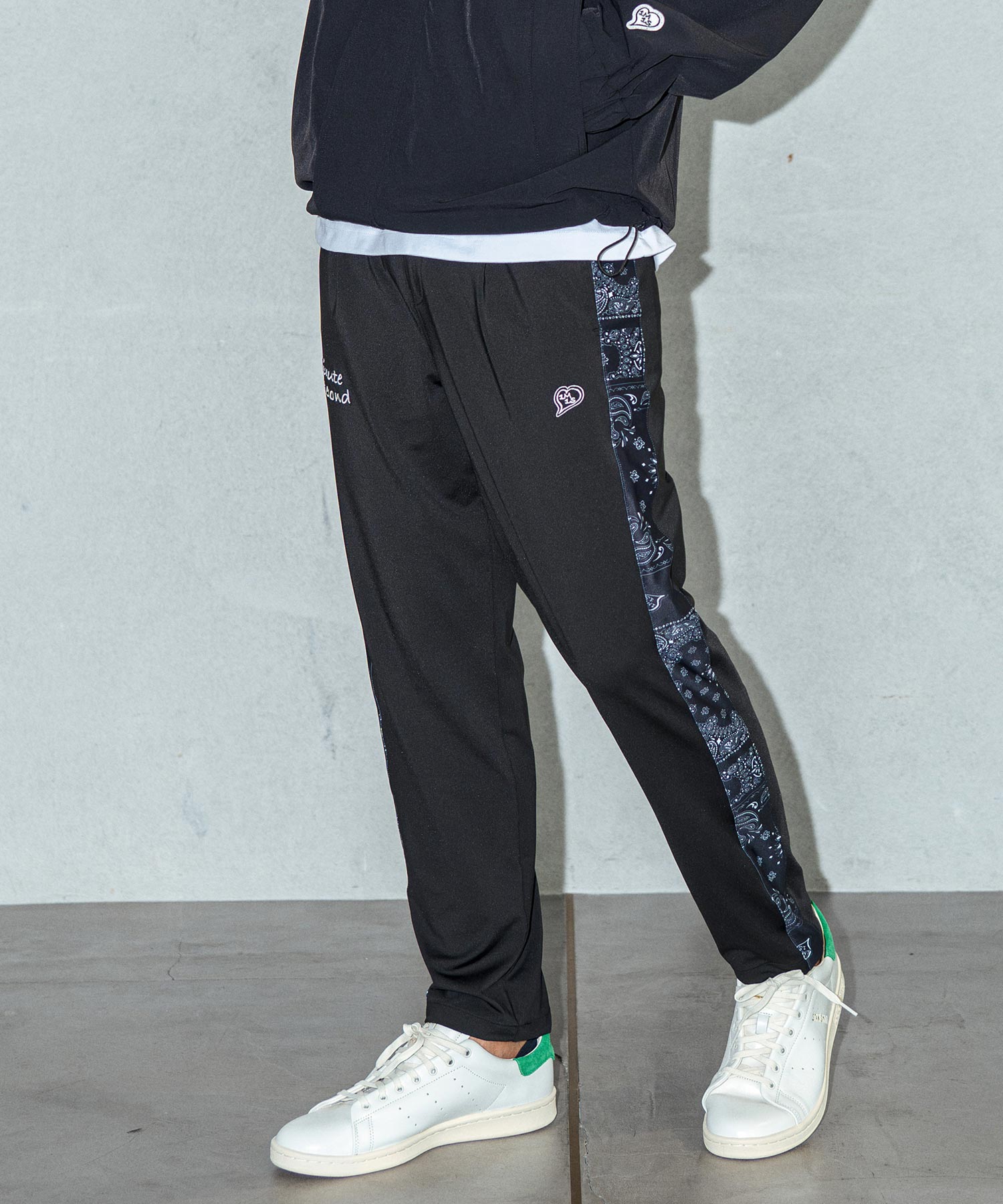 black x BANDANA