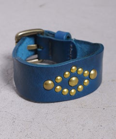 53．BLUE